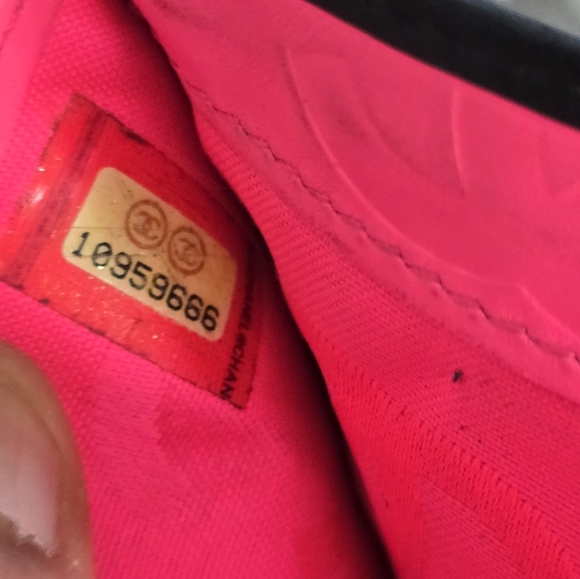 Authentic Chanel Quilted Lambskin Black Pink Wallet Women Coin Pouch Luxury - Picture 16 of 16